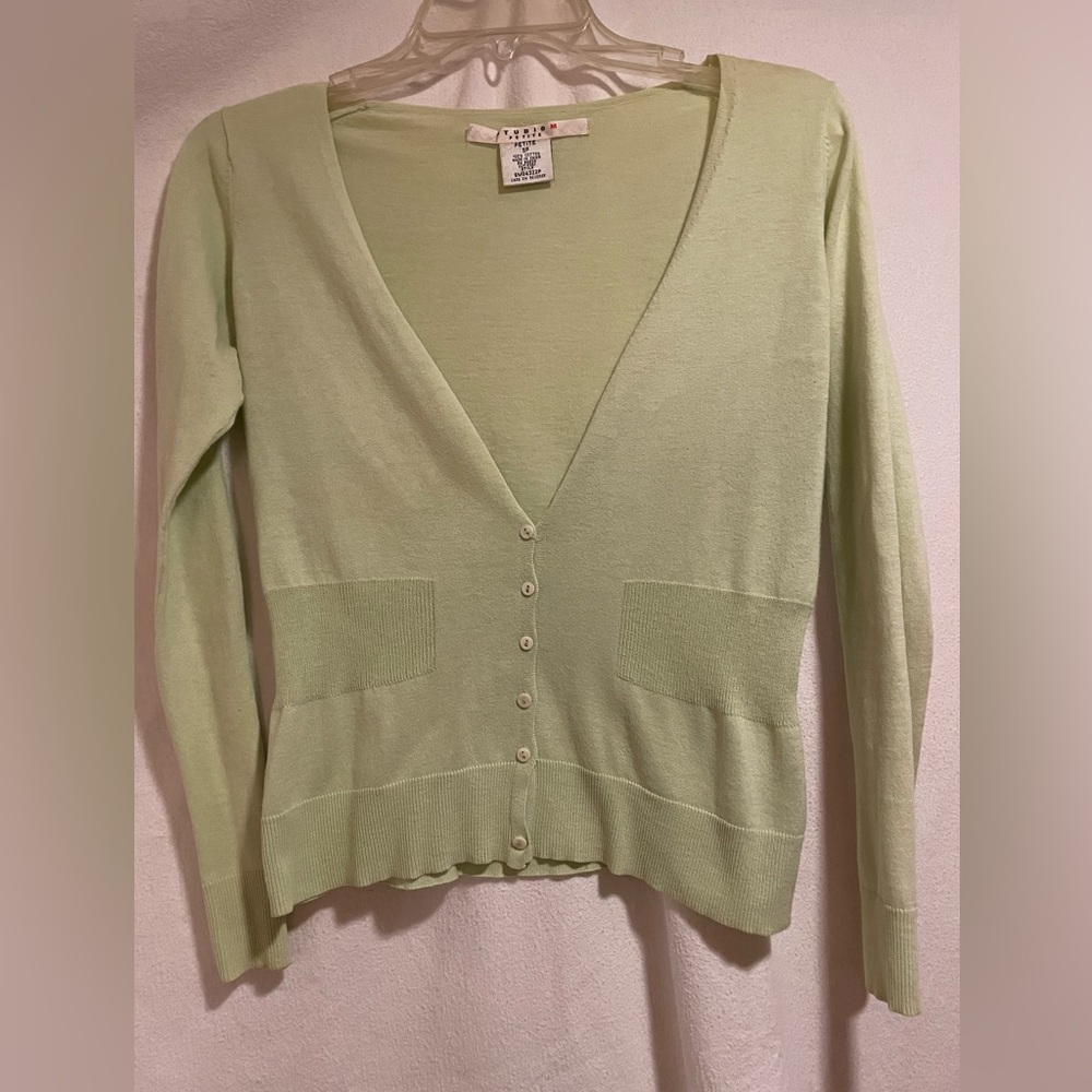 Studio M Light Green V-Neck Button-Front Cardigan